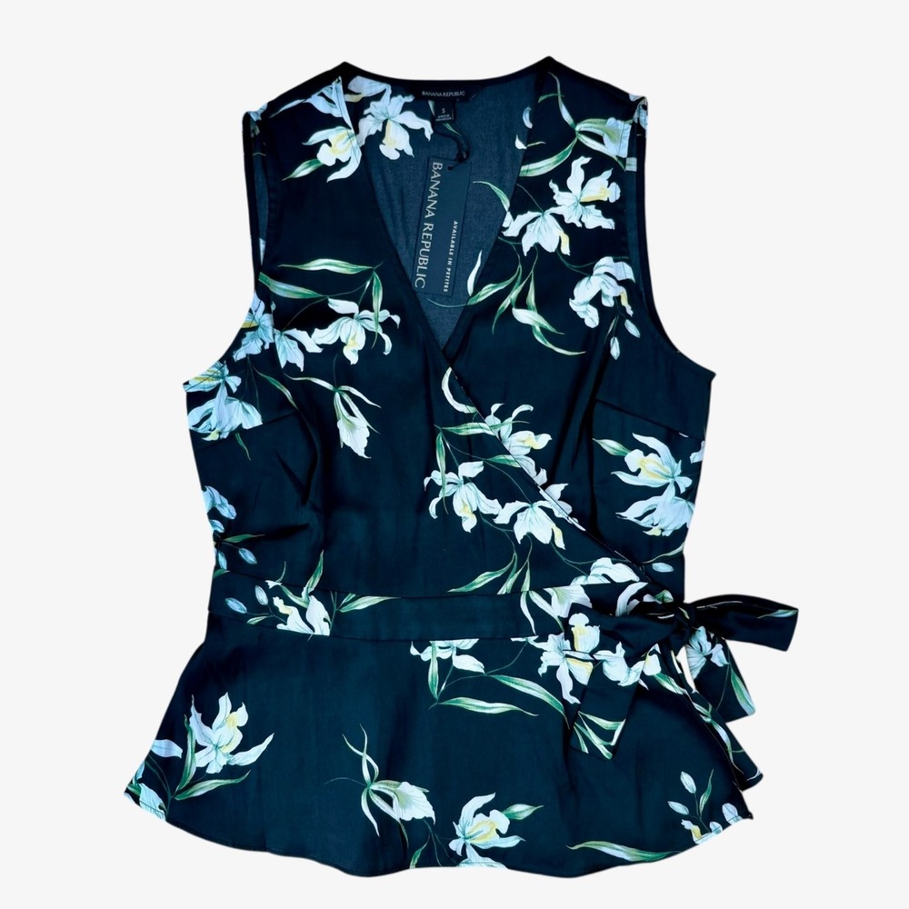 NWT Banana Republic‎ Floral Sleeveless Tie Wrap Satin Top Black Sz S Cottagecore